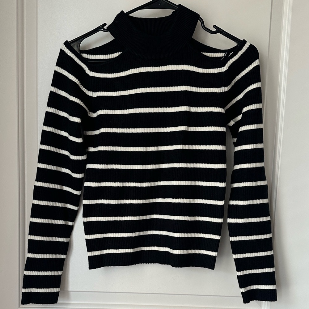 NWOT- Olivaceous Black and White Striped Cut Out Shoulder Sweater